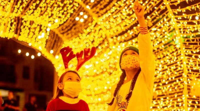 Santa Rosa encendió el alumbrado navideño